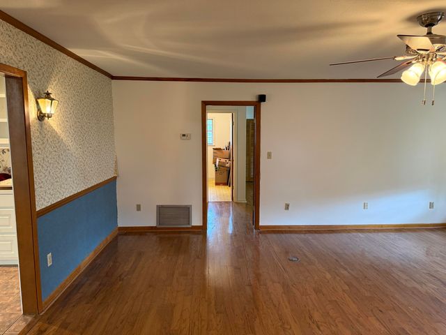 106 Springhill Dr., Hattiesburg, MS 39402