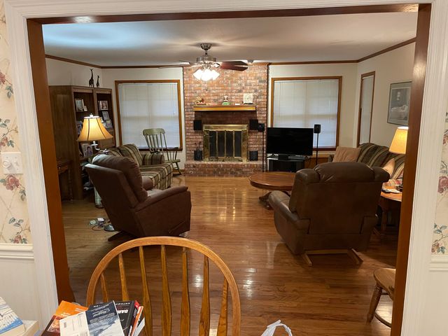 106 Springhill Dr., Hattiesburg, MS 39402