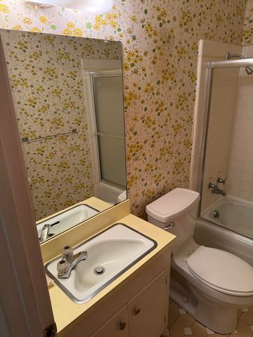 106 Springhill Dr., Hattiesburg, MS 39402