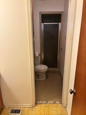 106 Springhill Dr., Hattiesburg, MS 39402