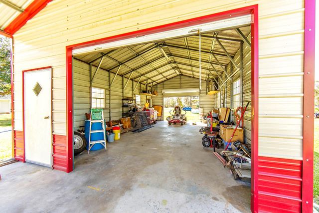 2527 Bayou Blue Rd, Houma, LA 70364