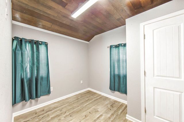 2527 Bayou Blue Rd, Houma, LA 70364