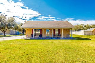 2527 Bayou Blue Rd, Houma, LA 70364