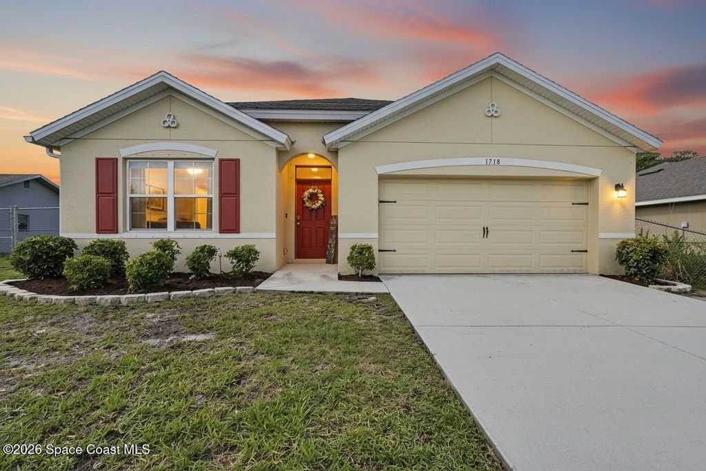 1718 Pace Drive NW, Palm Bay, FL 32907