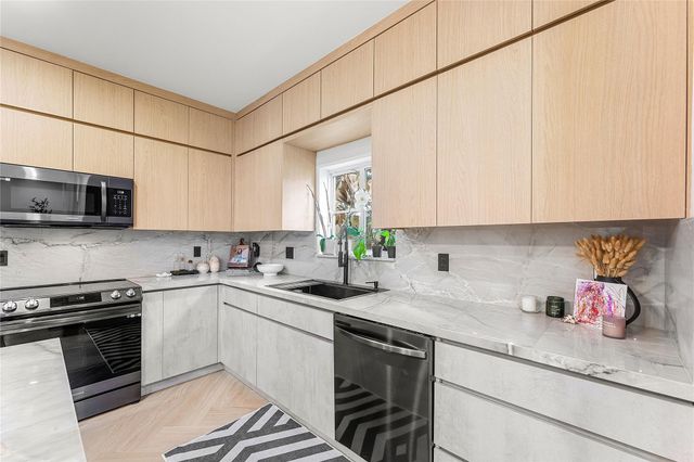 11338 NW 33rd Street, Sunrise, FL 33323