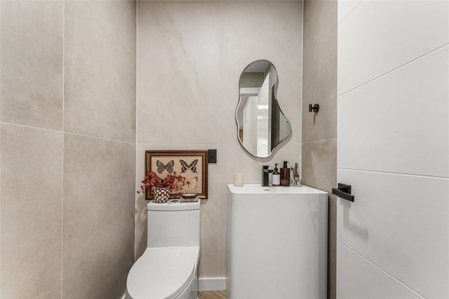 11338 NW 33rd Street, Sunrise, FL 33323