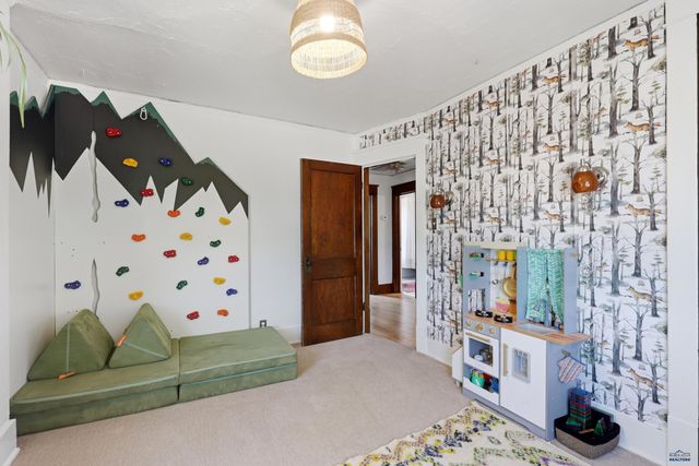 209 ST FRANCIS, Rapid City, SD 57701