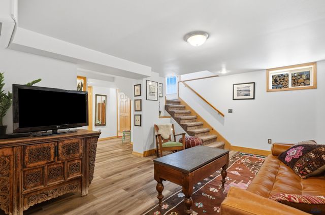 209 ST FRANCIS, Rapid City, SD 57701