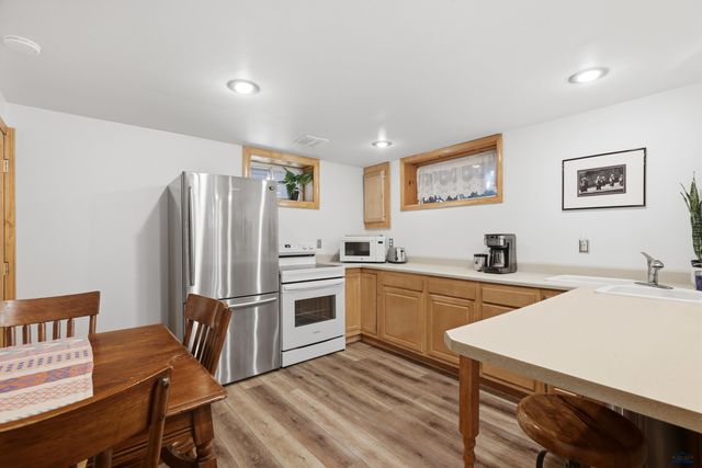 209 ST FRANCIS, Rapid City, SD 57701