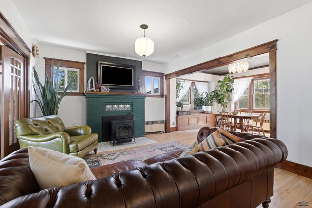 209 ST FRANCIS, Rapid City, SD 57701