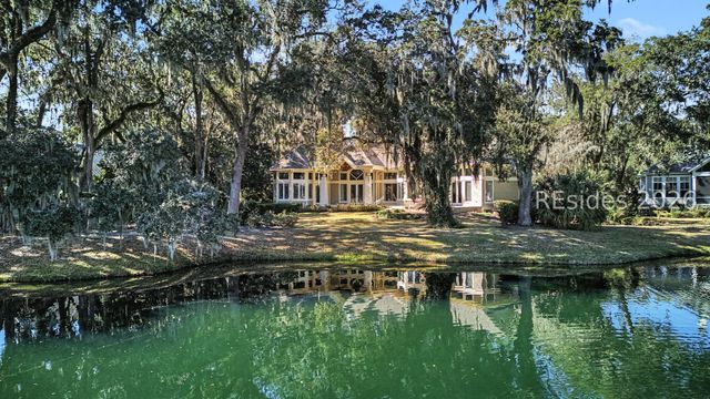 88 Inverness Dr, Bluffton, SC 29910