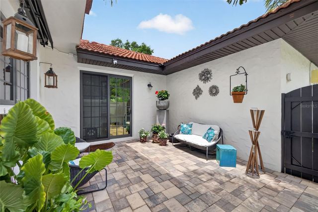2319 7TH STREET N, St Petersburg, FL 33704