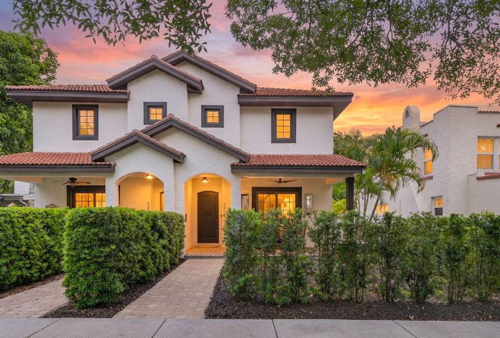 2319 7TH STREET N, St Petersburg, FL 33704