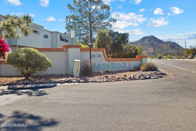 2747 W Anklam Rd Apt E, Tucson, AZ 85745
