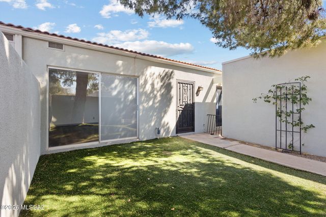 2747 W Anklam Rd Apt E, Tucson, AZ 85745