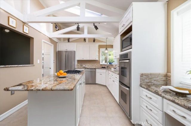 2115 N Baker Street, Santa Ana, CA 92706