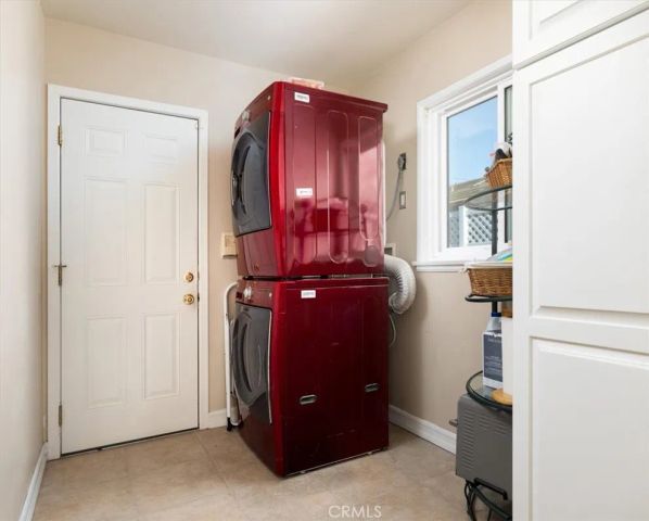 2115 N Baker Street, Santa Ana, CA 92706