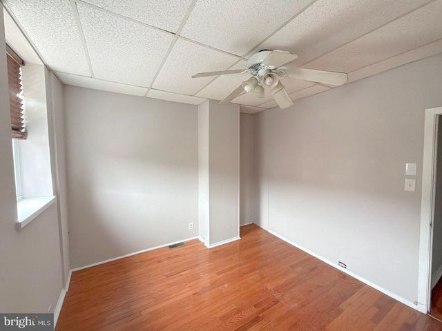 2542 S SARTAIN ST, Philadelphia, PA 19148
