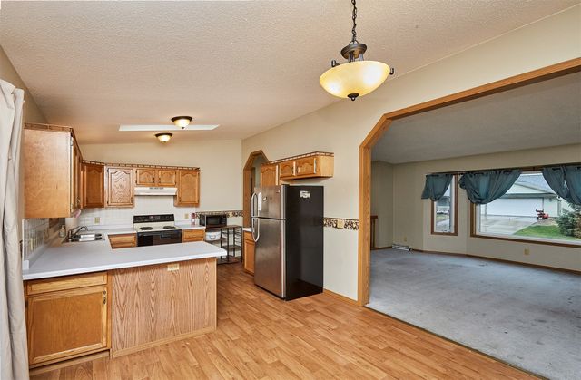 604 Northview Drive, Dallas Center, IA 50063