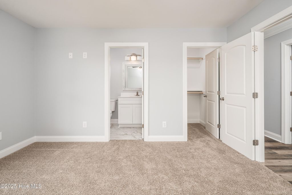 Image 11 of property listing at 58 Hampton Way, Snow Hill, NC 28580