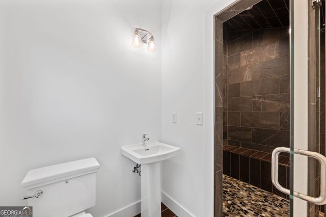 553 New Home Road, Trenton, GA 30752