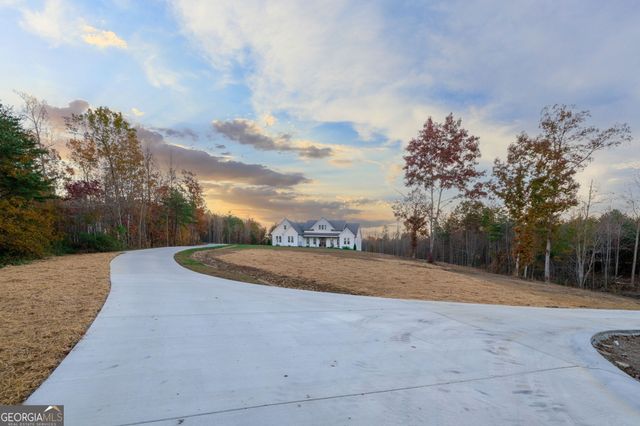 553 New Home Road, Trenton, GA 30752