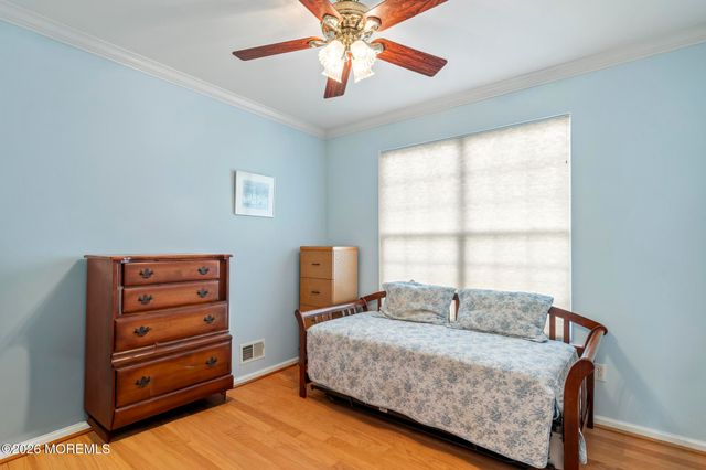 32 Newport Street, Barnegat, NJ 08005