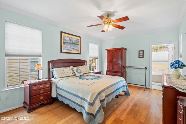 32 Newport Street, Barnegat, NJ 08005