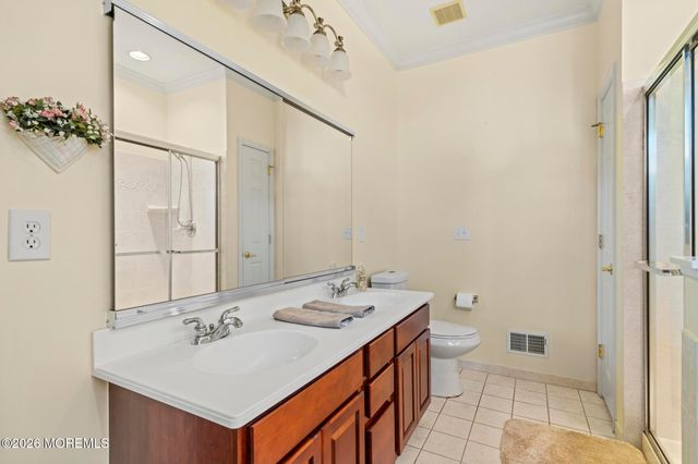 32 Newport Street, Barnegat, NJ 08005