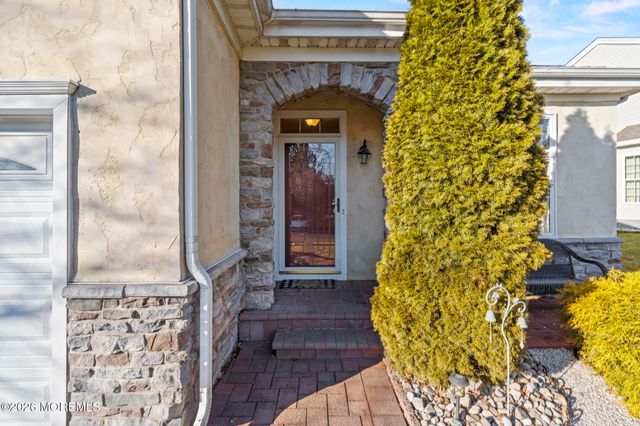 32 Newport Street, Barnegat, NJ 08005