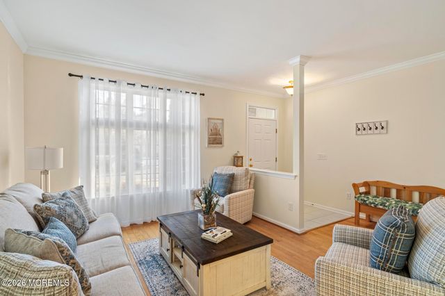 32 Newport Street, Barnegat, NJ 08005