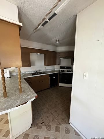 25110 Ada Mae, San Antonio, TX 78257