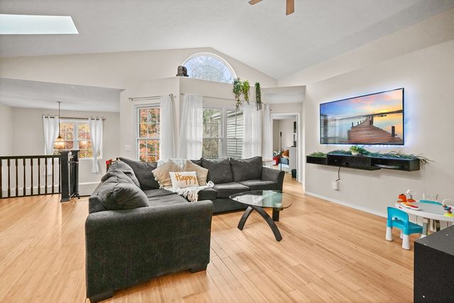 1309 Strawbridge Place, Orrville, OH 44667