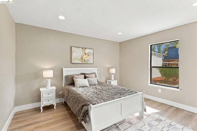 1359 Elm St, Pittsburg, CA 94565