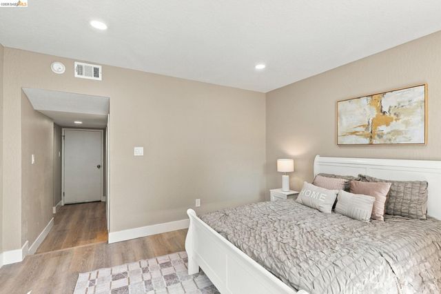 1359 Elm St, Pittsburg, CA 94565