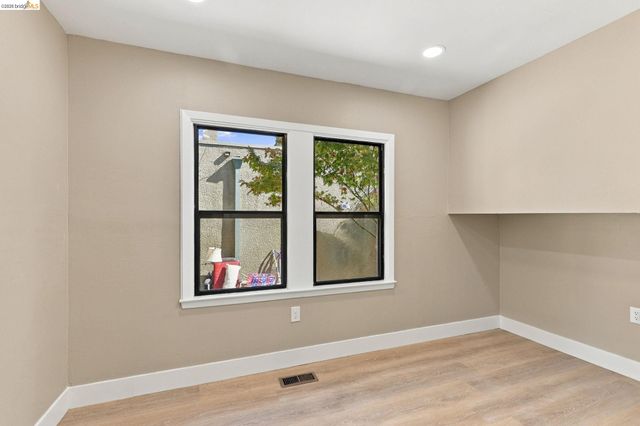 1359 Elm St, Pittsburg, CA 94565