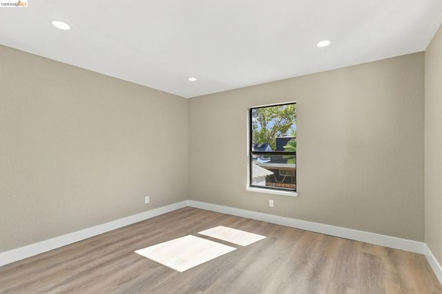 1359 Elm St, Pittsburg, CA 94565