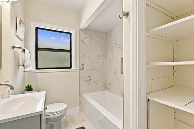 1359 Elm St, Pittsburg, CA 94565