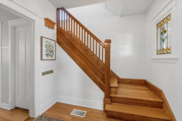 913 Highland Avenue, Oak Park, IL 60304
