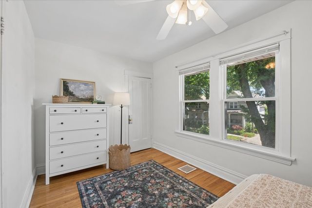 913 Highland Avenue, Oak Park, IL 60304