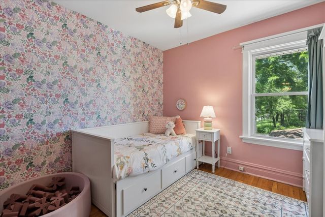 913 Highland Avenue, Oak Park, IL 60304