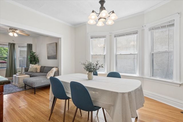 913 Highland Avenue, Oak Park, IL 60304