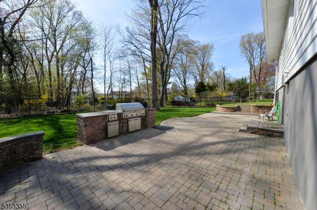 171 Highland Rd, North Haledon Boro, NJ 07508