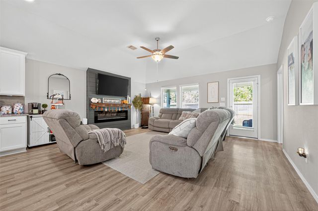 306 Wisteria Manor Street, Magnolia, TX 77354