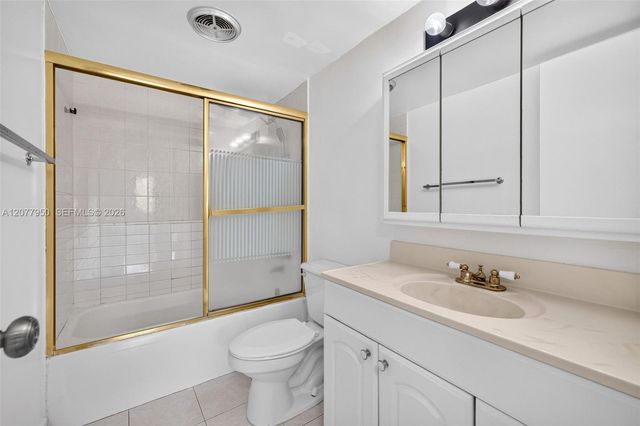 401 Golden Isles Drive 708, Hallandale Beach, FL 33009