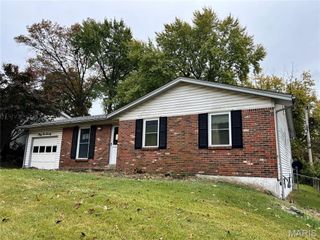 3270 Kingsley Drive, Florissant, MO 63033