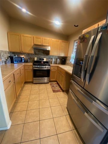 951 Glen Drive, Bullhead City, AZ 86442