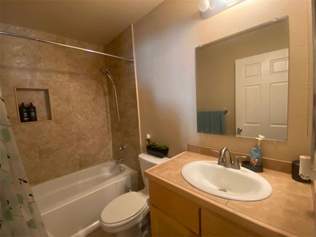 951 Glen Drive, Bullhead City, AZ 86442