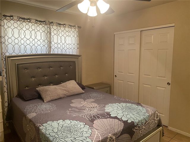 951 Glen Drive, Bullhead City, AZ 86442