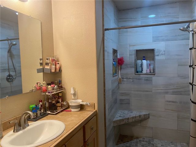 951 Glen Drive, Bullhead City, AZ 86442